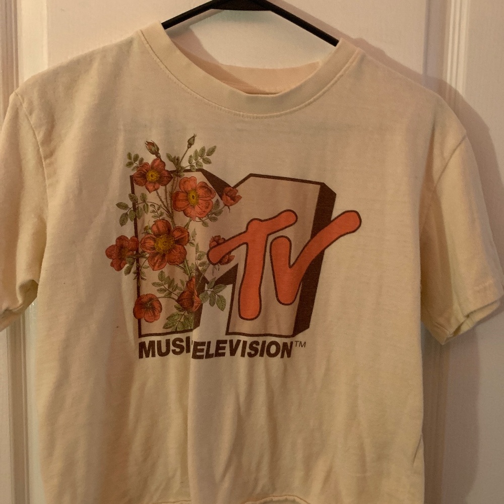 MTV crop top